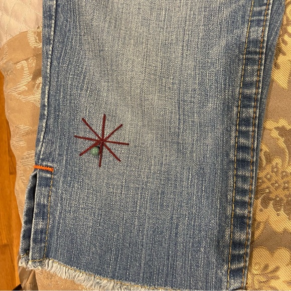 TRUE RELIGION CAPRI JEANS - Picture 5 of 13